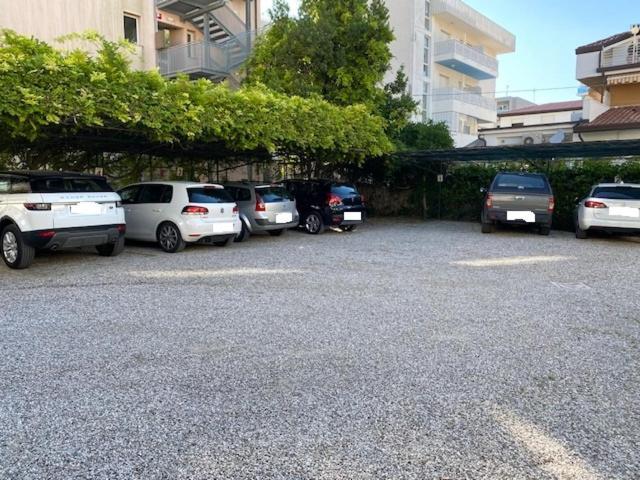 Residenza Canova Линяно Сабиадоро Екстериор снимка